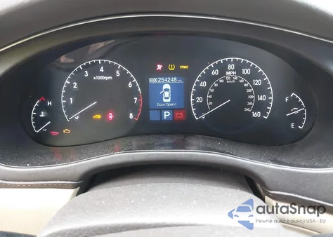 2011 Hyundai Genesis 3.8 z USA, uszkodzony, nr VIN KMHGC4DE8BU139271